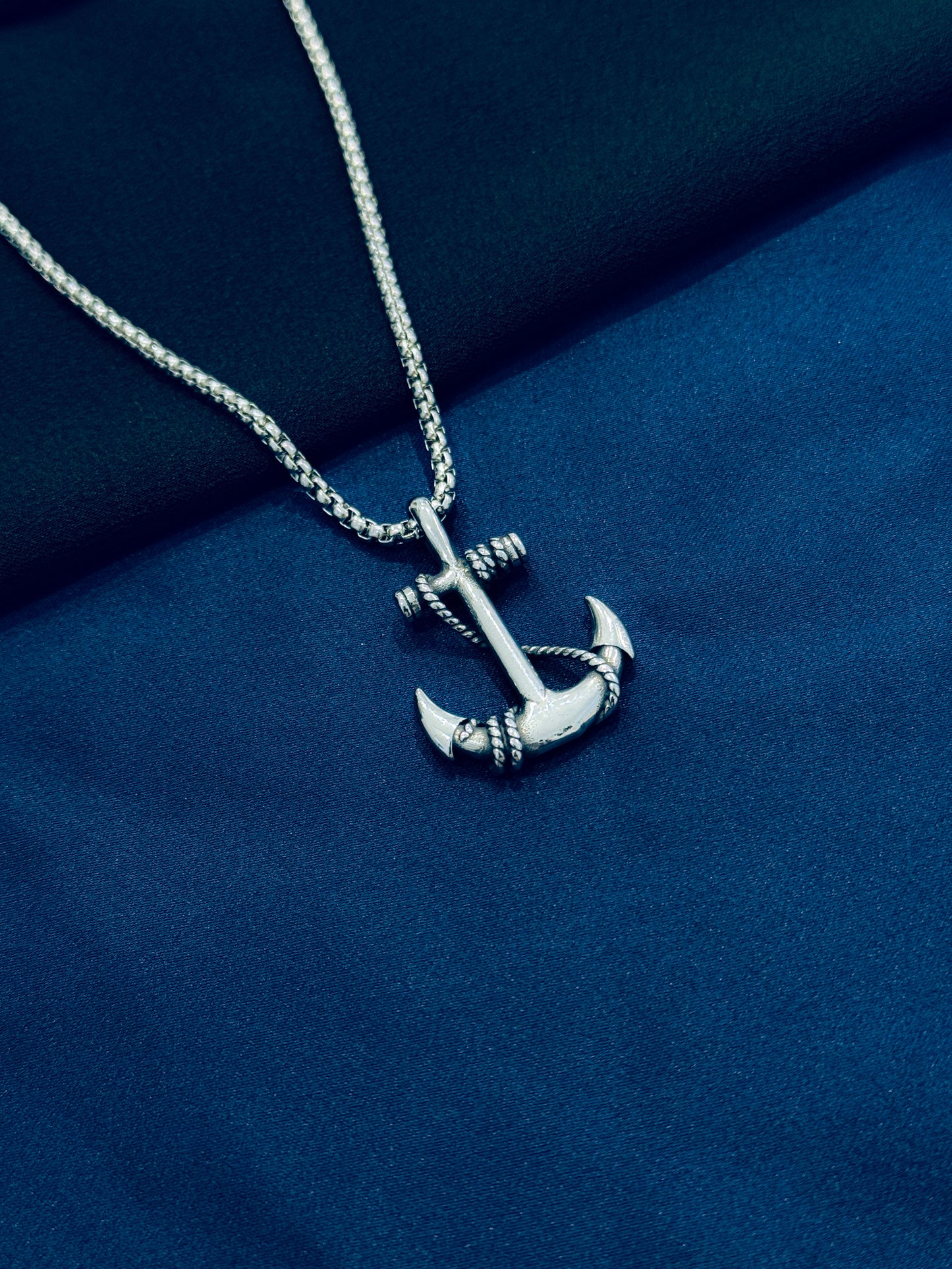 Glamon Anchor Pendant Necklace for Men – Silver Stainless Steel Chain | Luxury High-Quality Gift for Boyfriend