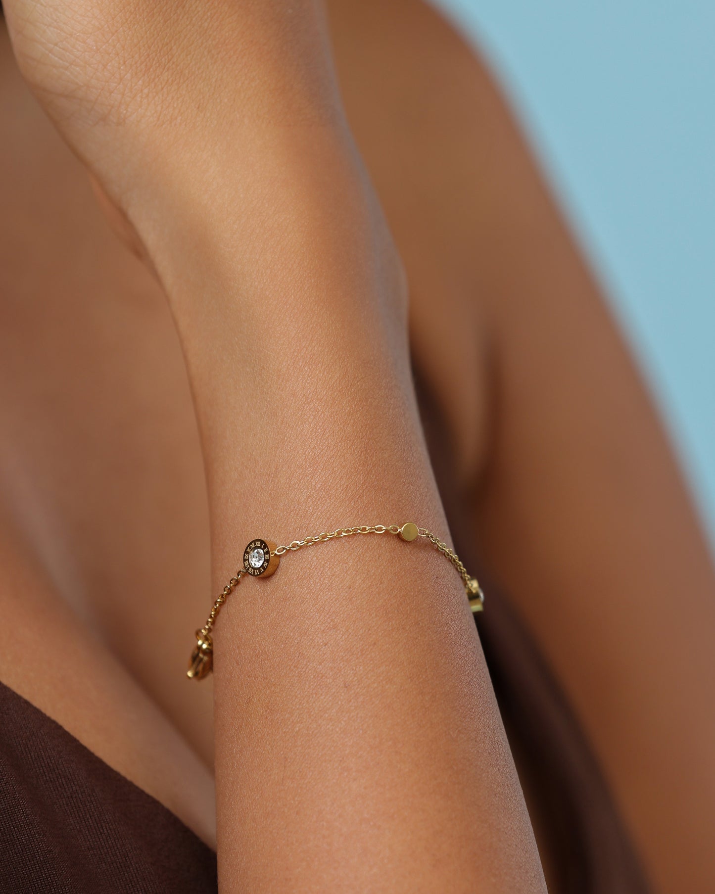 Glamon White Zircon Roman Bracelet – Gold-Coated Waterproof 316L Stainless Steel Bracelet for Women