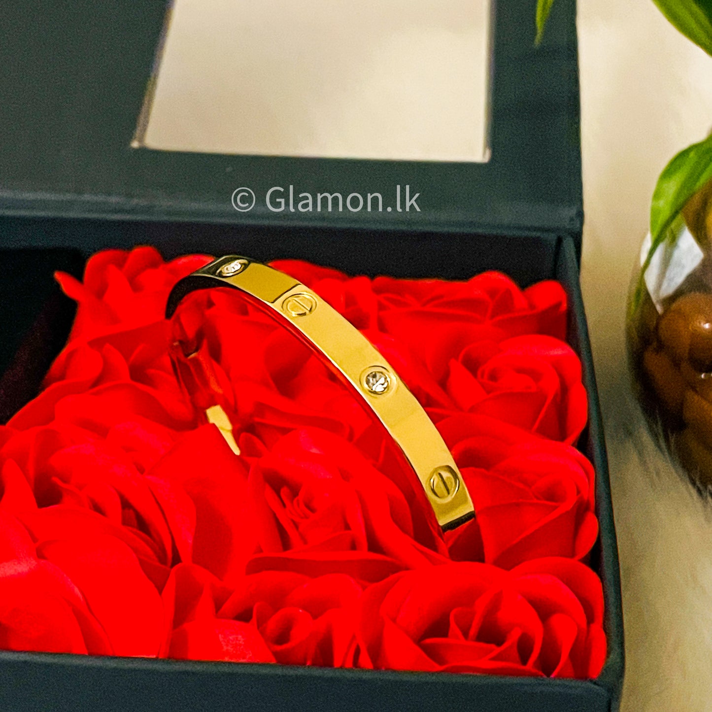 Glamon Luxury Zircon Love Cartier Bangle Gold Coated 316L Stainless Steel Bracelet for Women