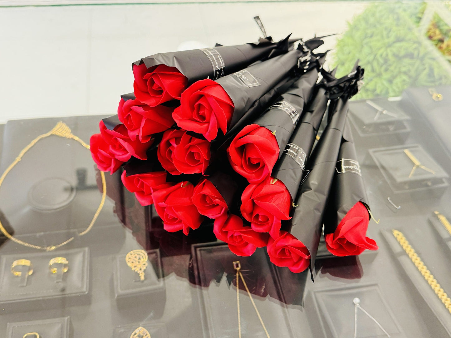 Roses Soap Flowers 1 piece Romantic Valentines Mother's Day Gift Wedding Bouquet Home Decorations Artificial Fake Flowers