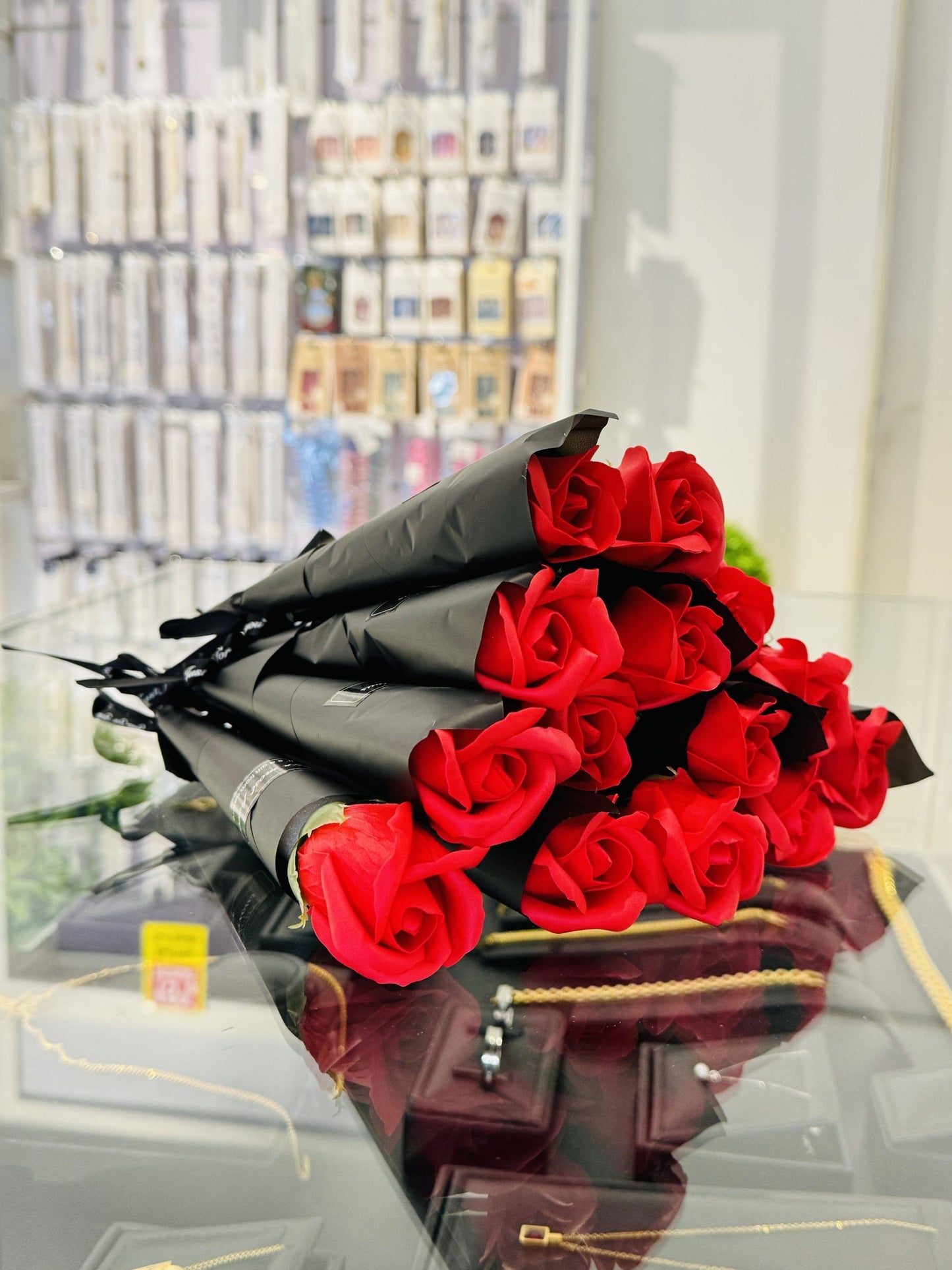 Roses Soap Flowers 1 piece Romantic Valentines Mother's Day Gift Wedding Bouquet Home Decorations Artificial Fake Flowers
