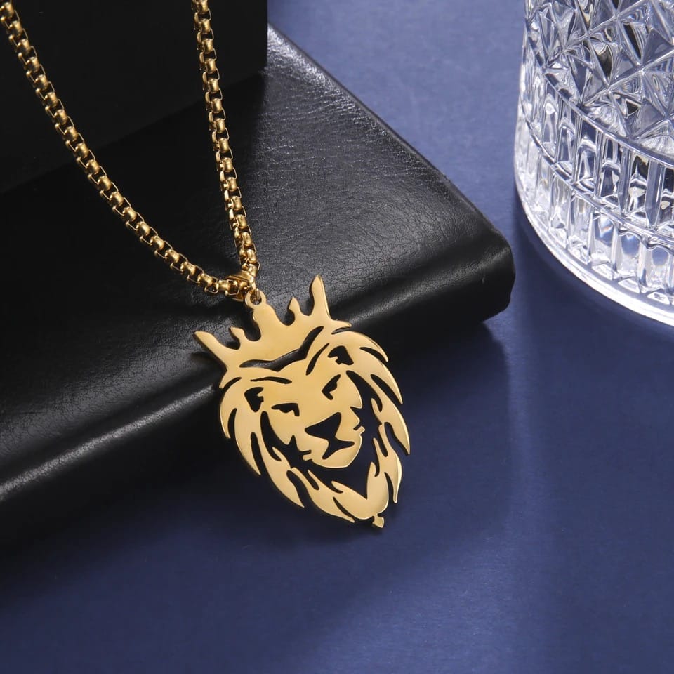 Lion With King Crown Necklace For Men Sri Lanka Cricket Lion Charm Necklace Vintage Mens Box Chain Necklace Pendant Choker Jewelry Gifts for Men