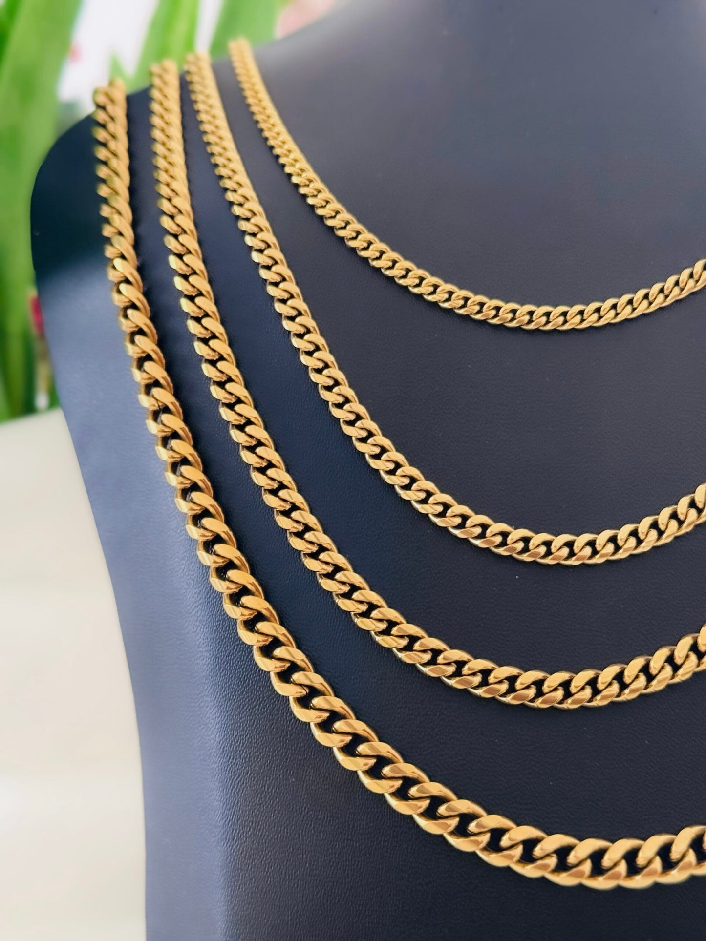 Glamon New High Polished Premium Quality Cuban Link Chain Necklace For Men and Women