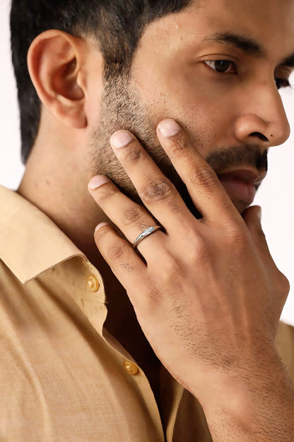 Glamon Solaris Ring – Luxury Silver Ring for Men Premium 316L Stainless Steel Waterproof