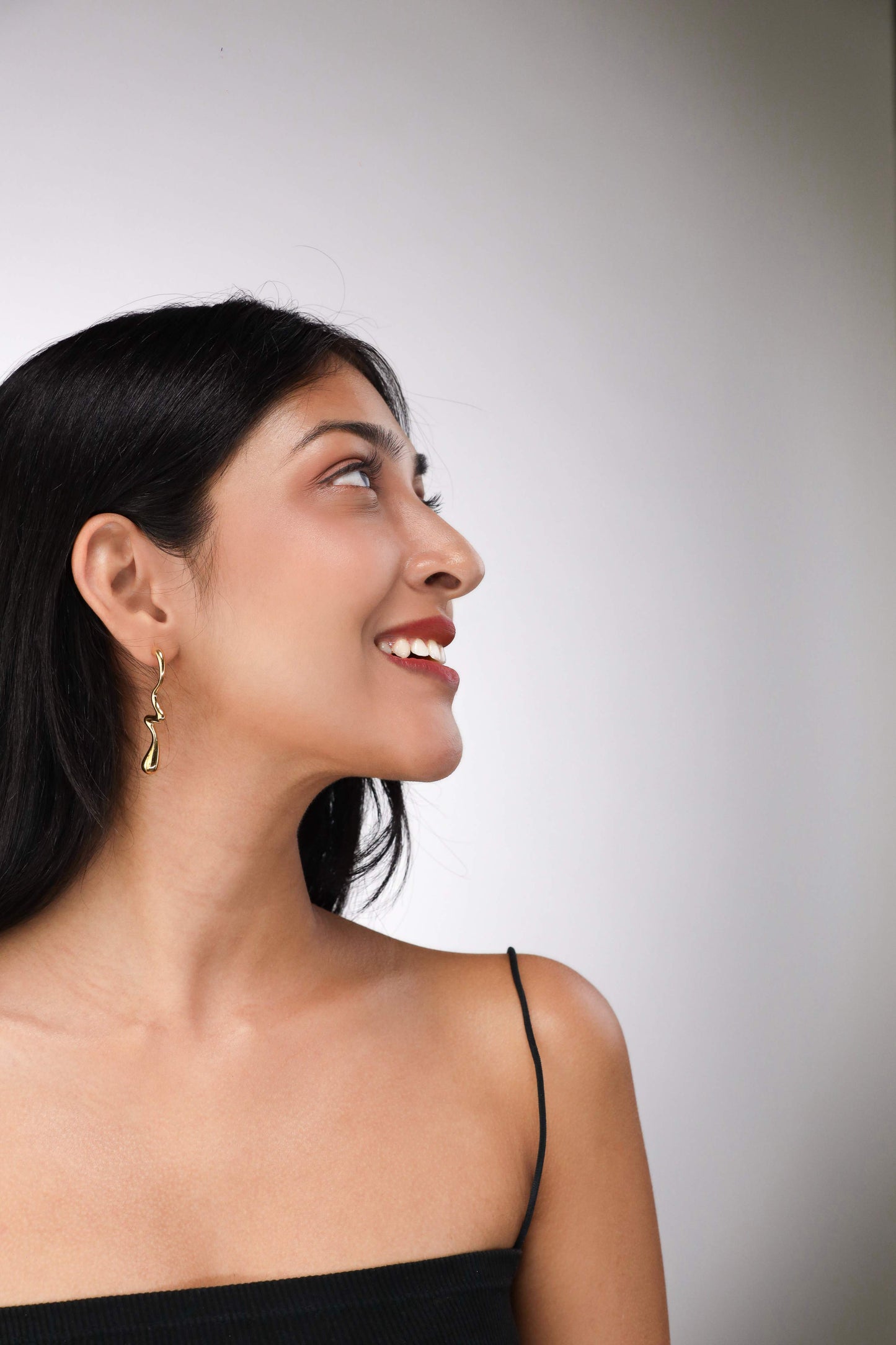 Glamon Abstract Flow Earrings – Gold Coated Modern Drop Earrings for Women Sri Lanka