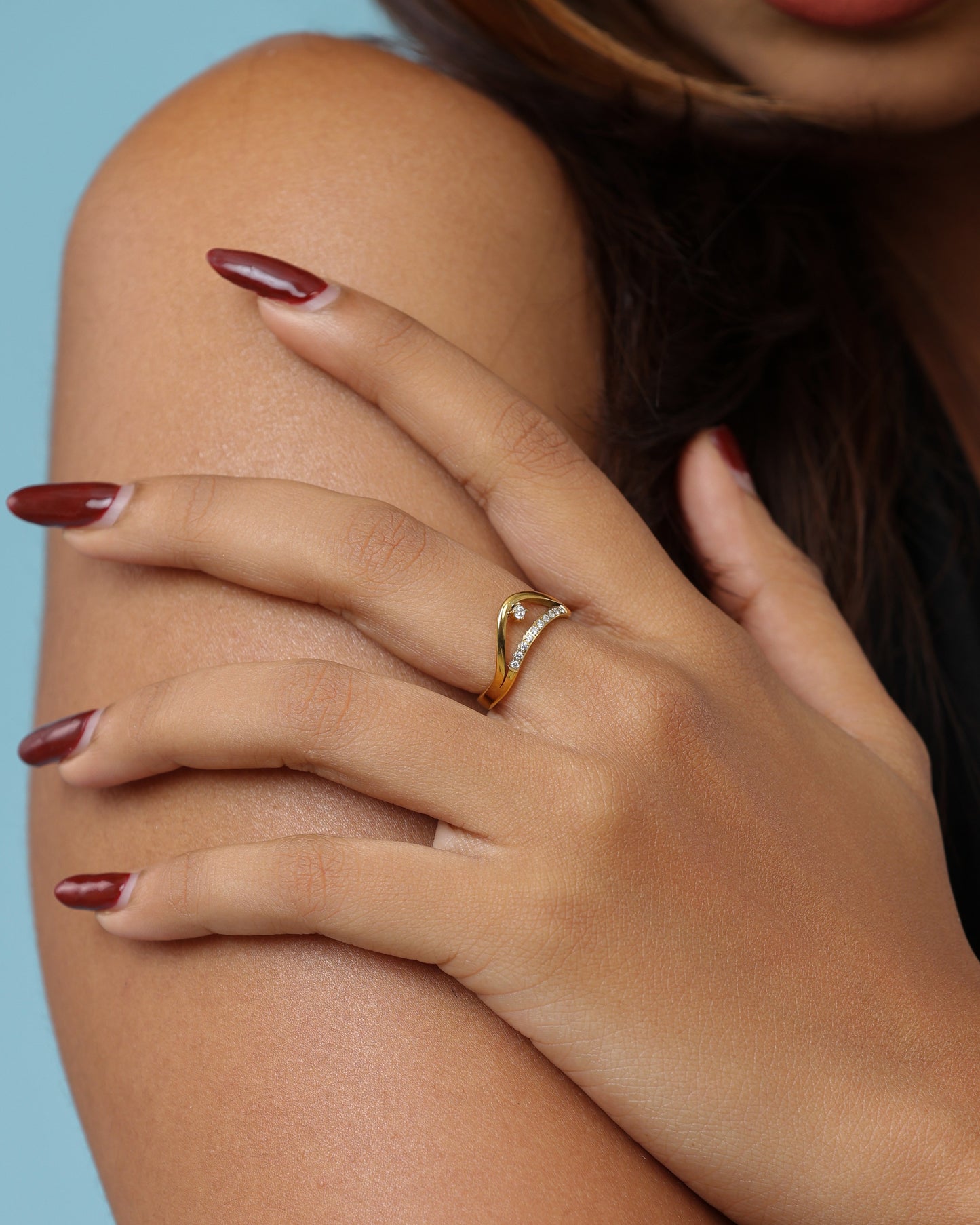 Glamon Celeste Curve Ring – Gold-Coated Elegant Ring for Women | Waterproof Jewelry