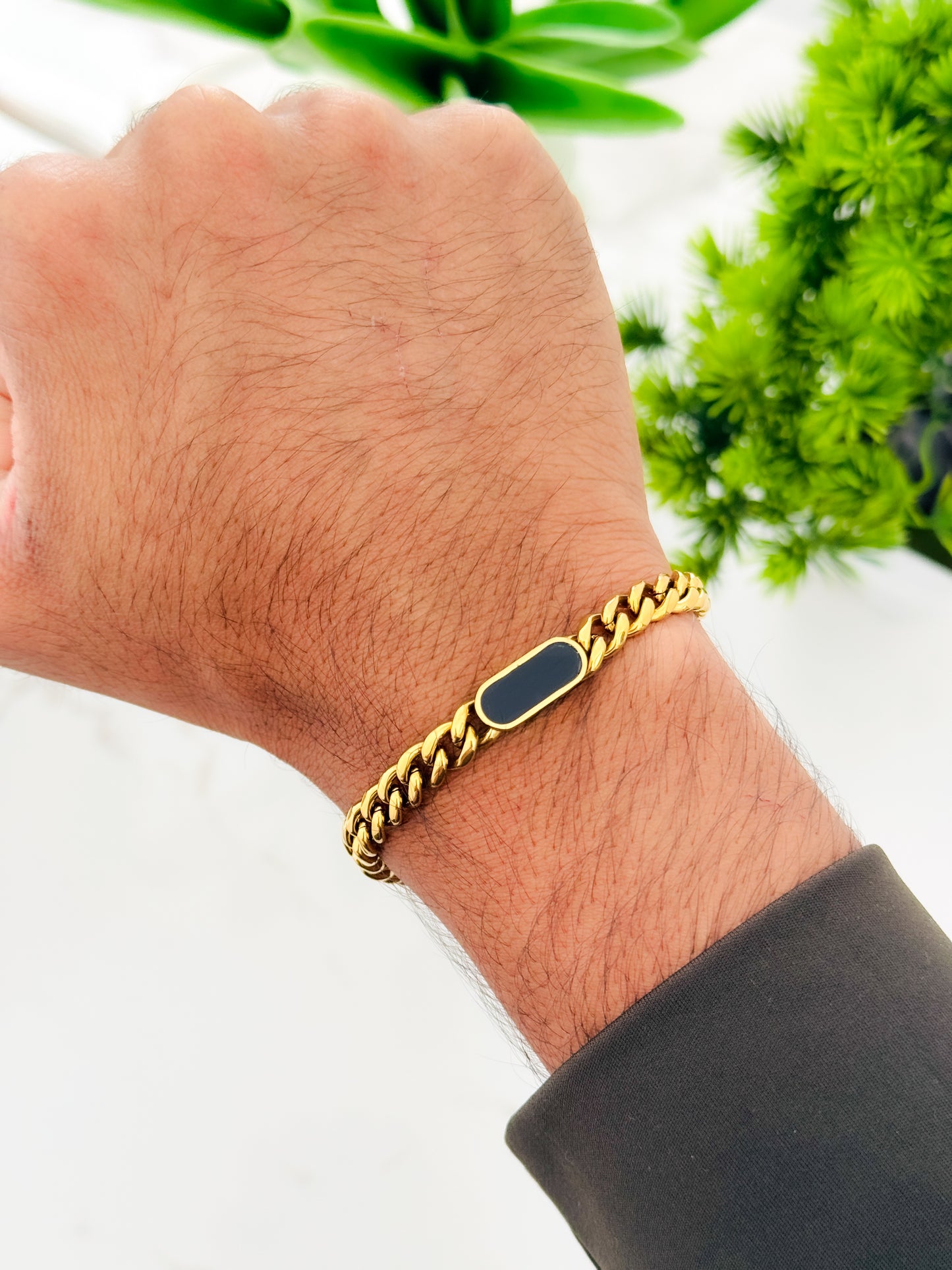 Glamon Midnight Luxe Gold Coated Bracelet for Men – 316L Stainless Steel Waterproof Curb Chain Bracelet | Luxury Gift for Boyfriend, Birthday & Anniversary Gift Sri Lanka