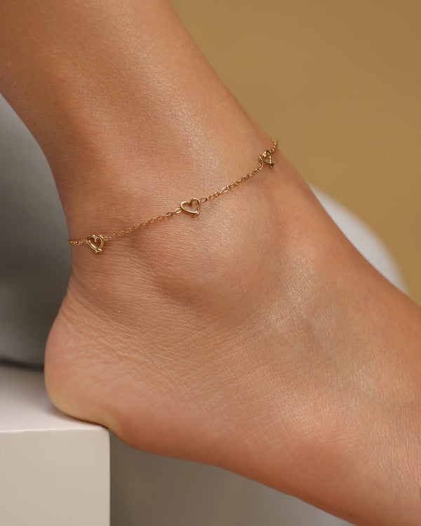 Glamon Love Link Gold Anklet for Women – Heart Charm Ankle Bracelet, Gold-Coated Stainless Steel Waterproof Jewellery, Romantic Gift for Her in Sri Lanka