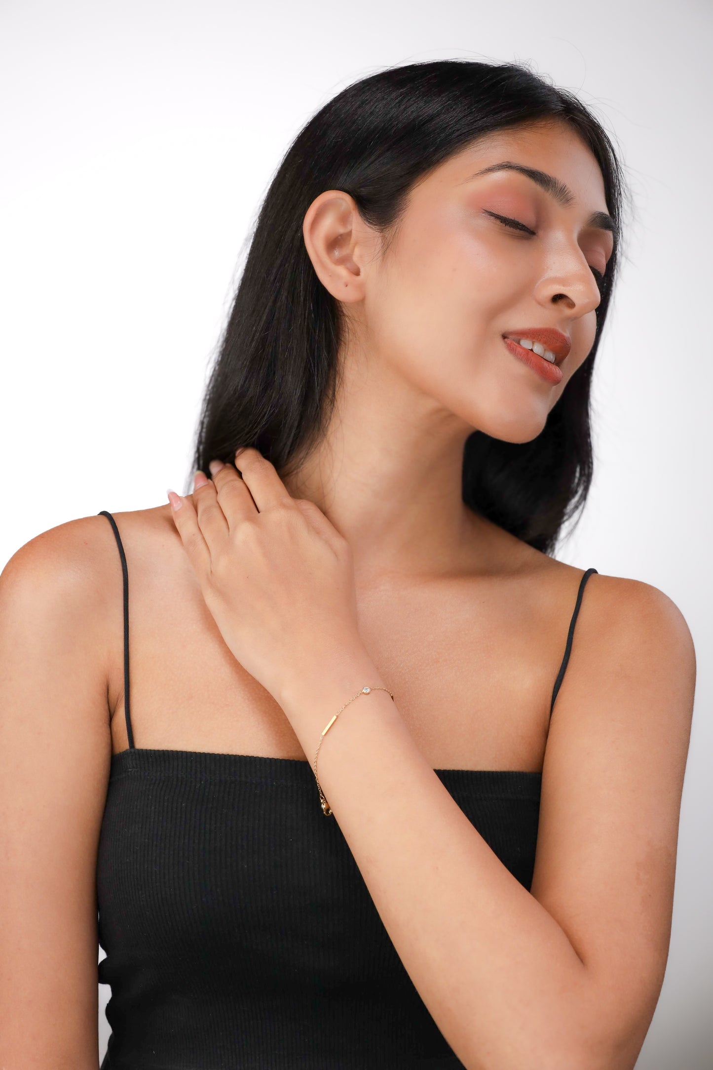 Glamon SlimShine Bracelet – Luxury Gold Coated Minimal Chain Bracelet for Women Sri Lanka