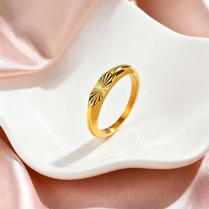 Glamon Solaris Gold Ring for Men – Luxury Gold Coated Ring | Premium 316L Stainless Steel Waterproof