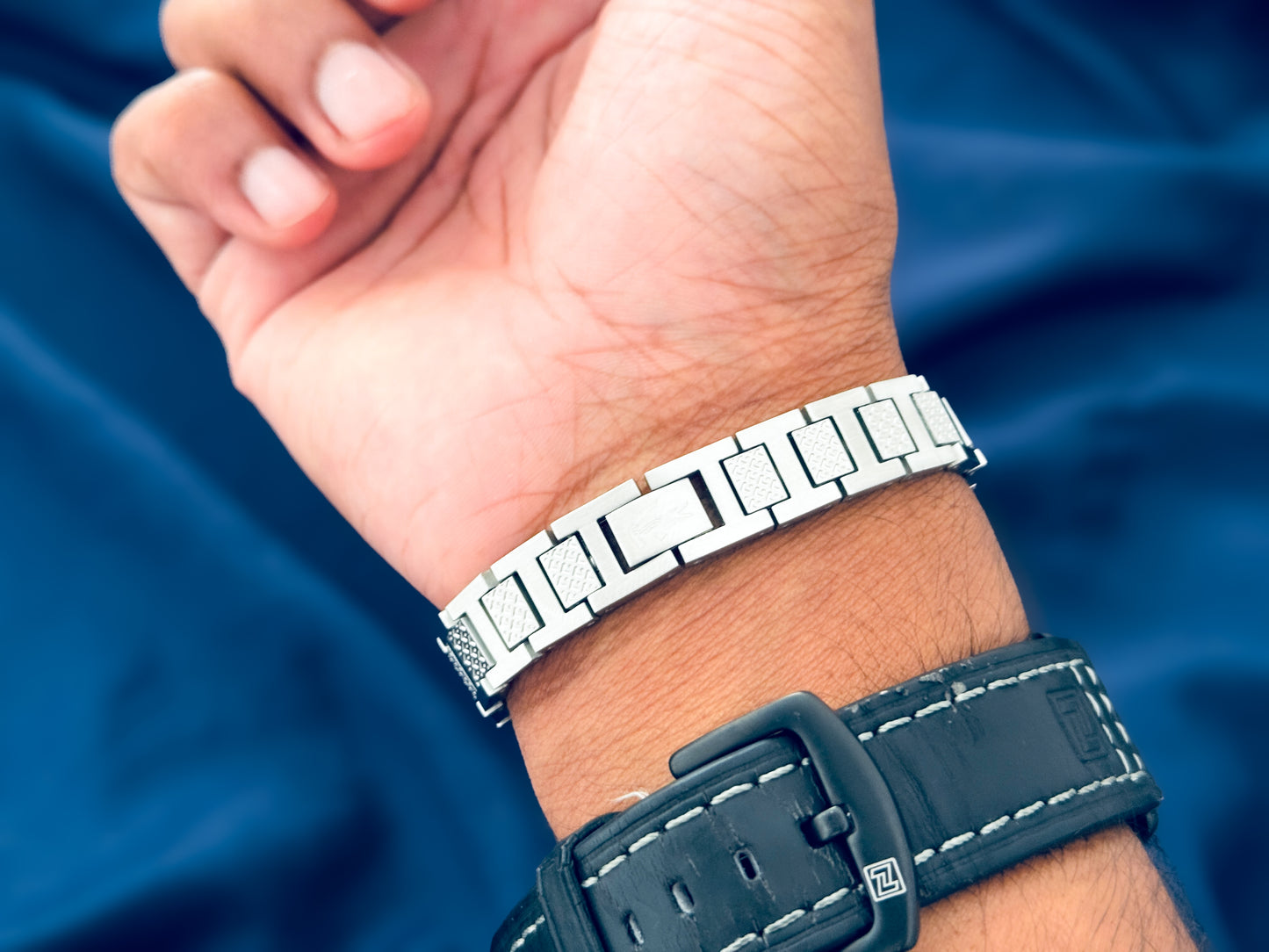 Glamon Monarch Link Bracelet – Luxury Silver Stainless Steel Bracelet for Men | Waterproof Premium Gift with 6-Month Warranty | Sri Lanka Exclusive