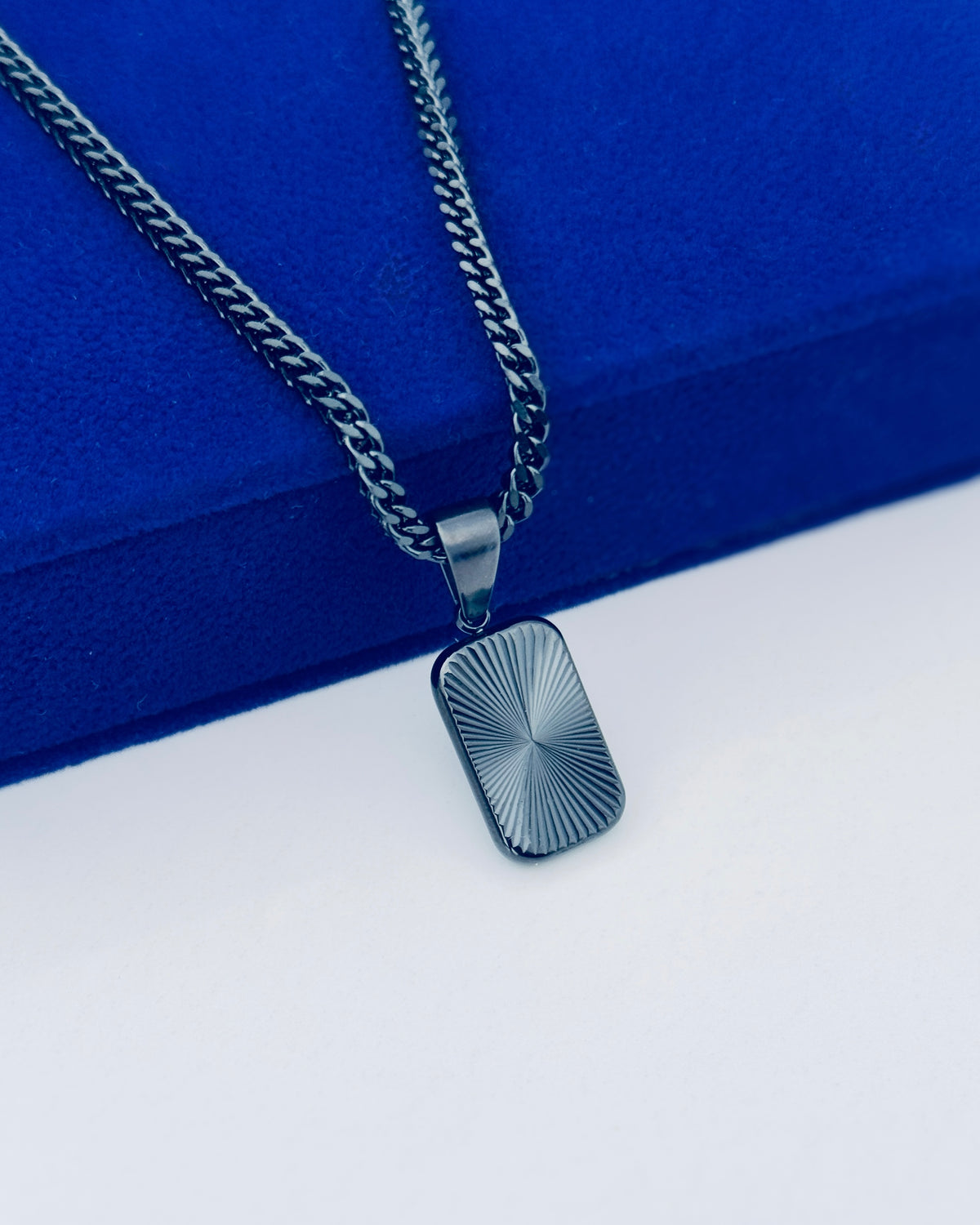 Glamon Solaris Necklace – Black | 3mm Franco Chain for Men