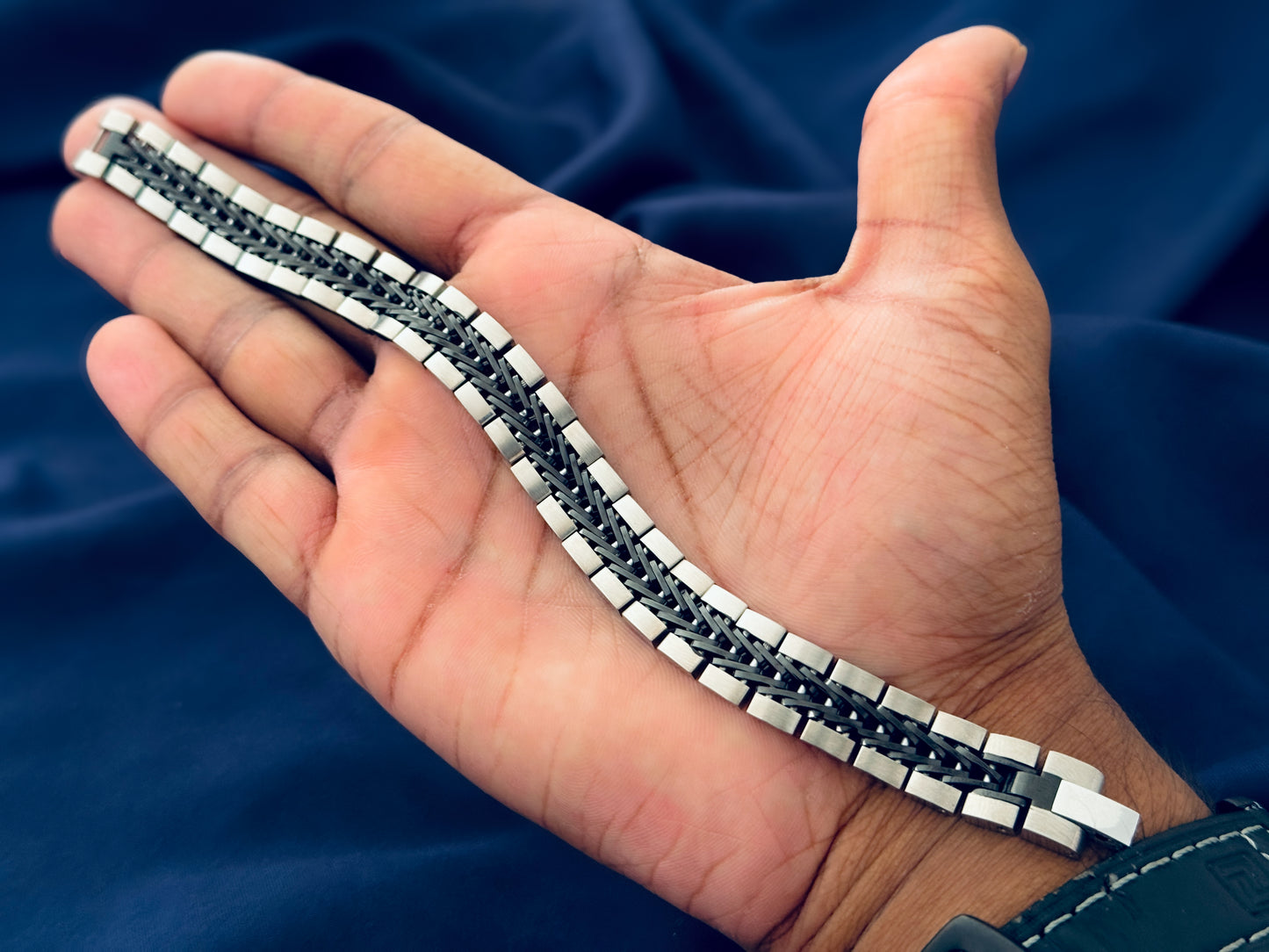 Glamon Titan Weave Bracelet – Dual Tone Silver