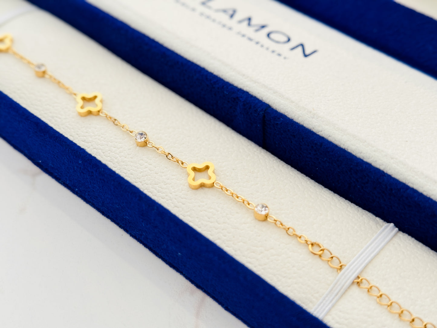 Golden Clover Bracelet - Luxury Gold Coated High Quality Waterproof Bracelet For Girls