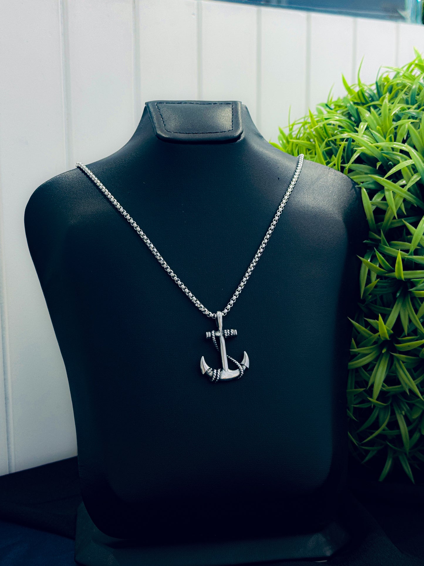 Glamon Anchor Pendant Necklace for Men – Silver Stainless Steel Chain | Luxury High-Quality Gift for Boyfriend