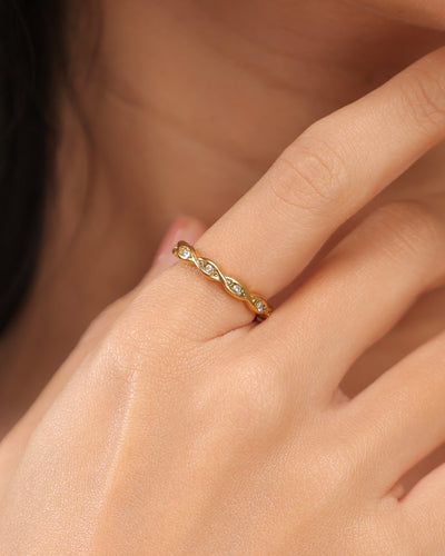 Glamon Glimmer Band Gold Ring for Women – Stainless Steel Waterproof High Quality
