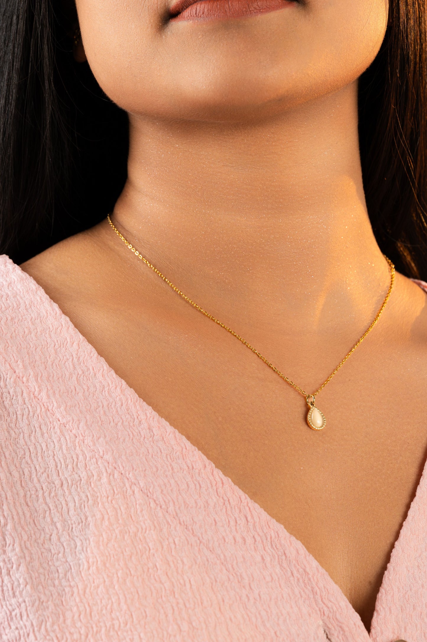 Glamon Amber Glow Necklace For Girls - Nature Cat Eye Stone