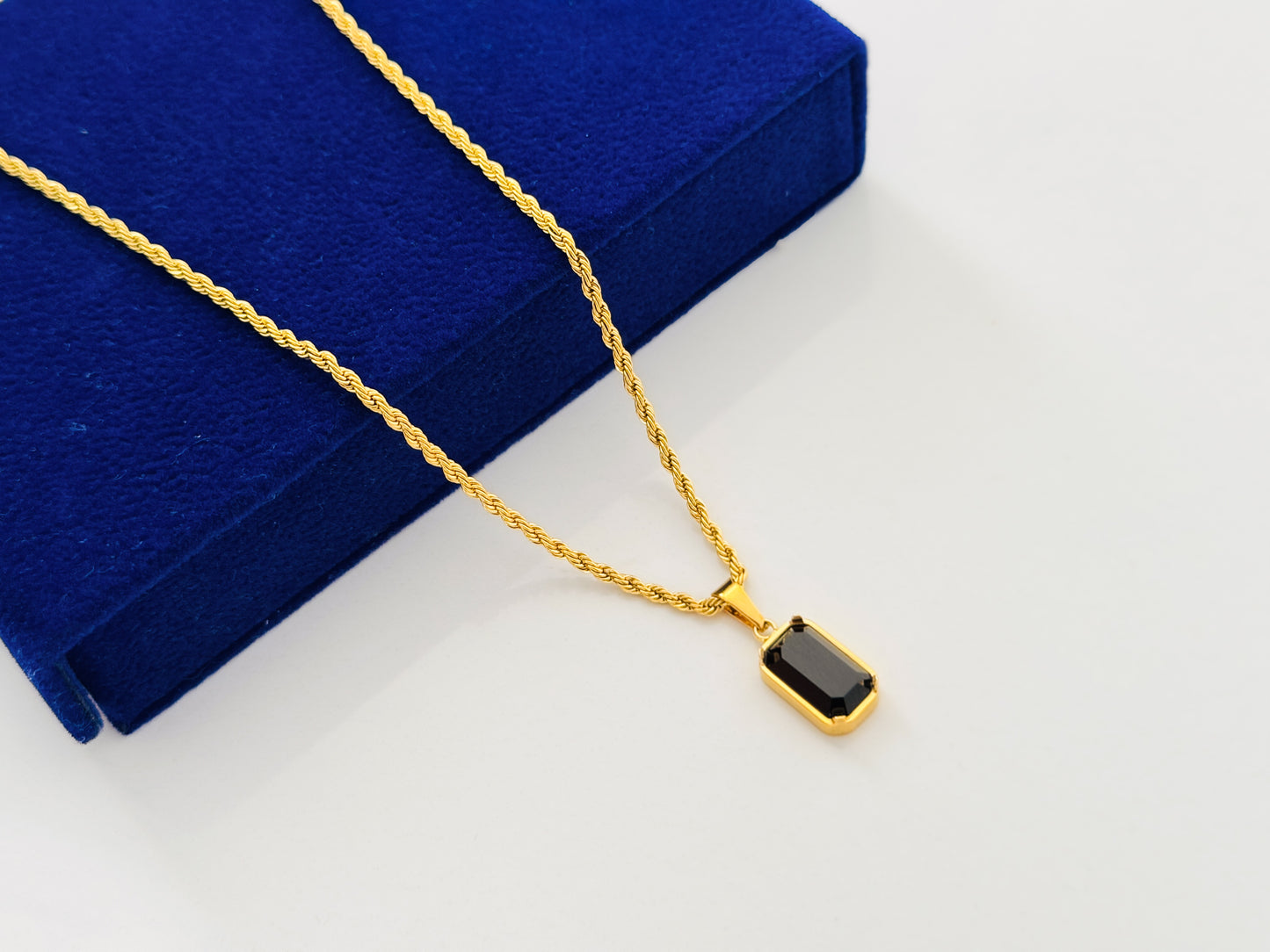 Glamon Dark Aura Necklace - Black ONYX Nature Stone